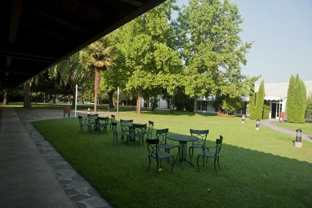 Don Carlos Huarte Exterior foto