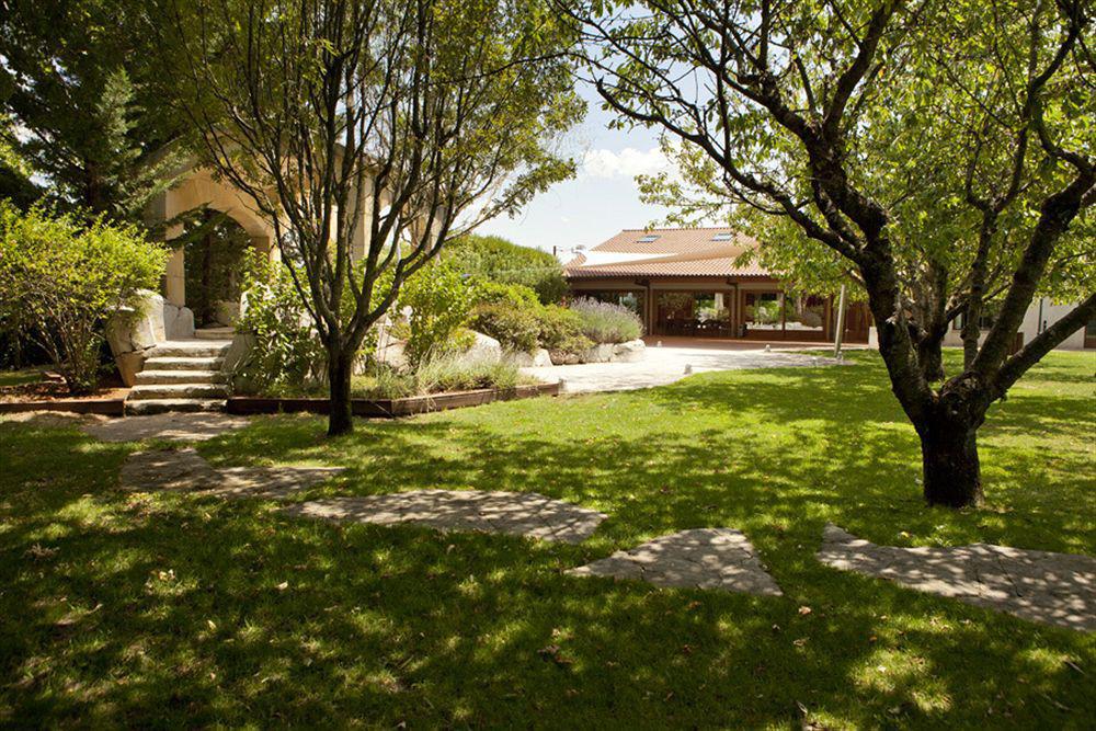 Don Carlos Huarte Exterior foto
